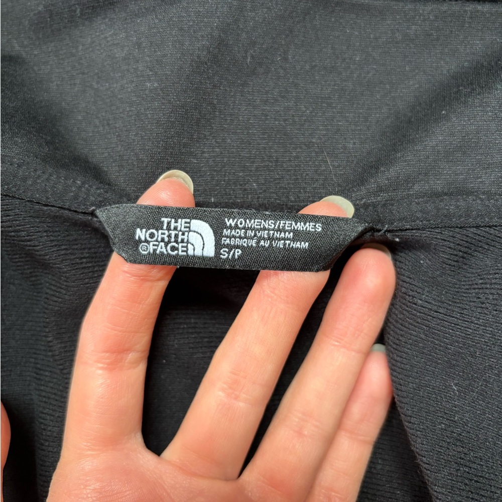 North Face Lightweight Athletic Jacket - image 5